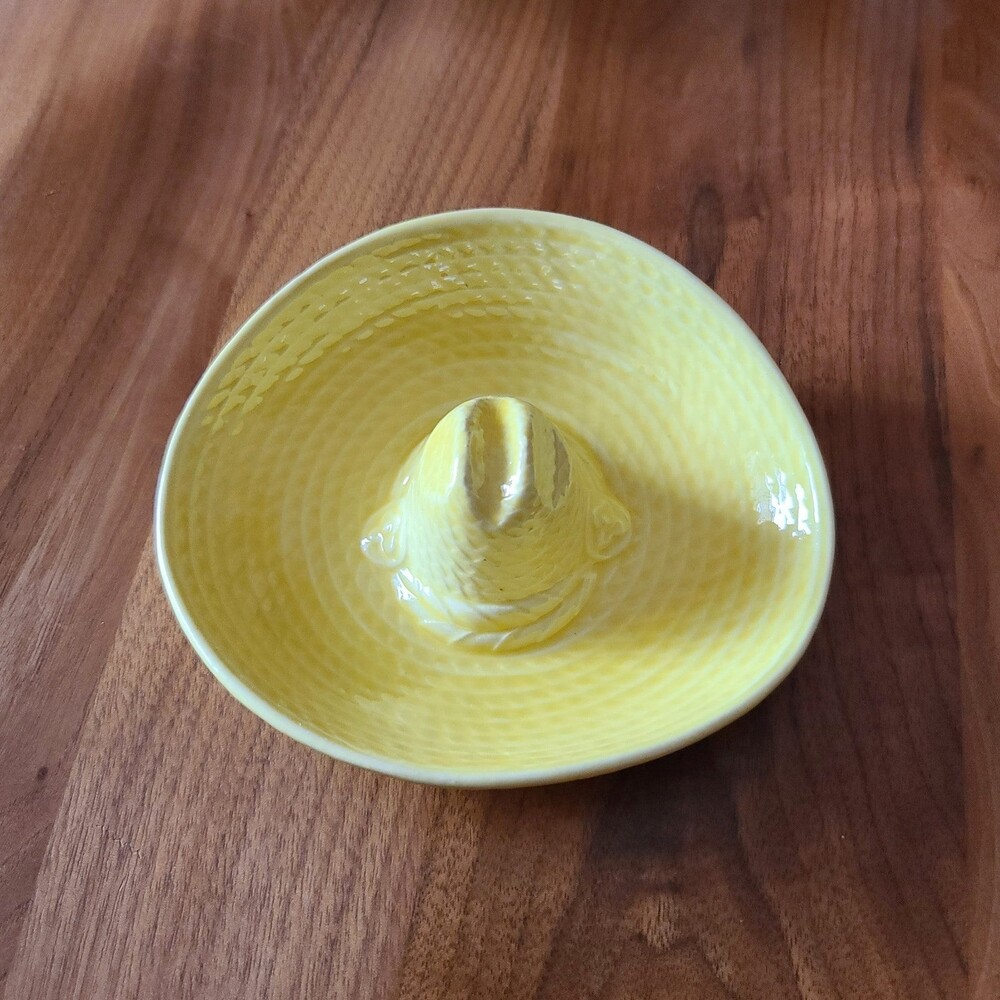 Rare Metlox Poppytrail Sombrero Ashtray Candy dish in all Yellow 6"
